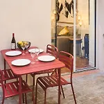 Boutik Boheme Le Jardin Montmartre Париж